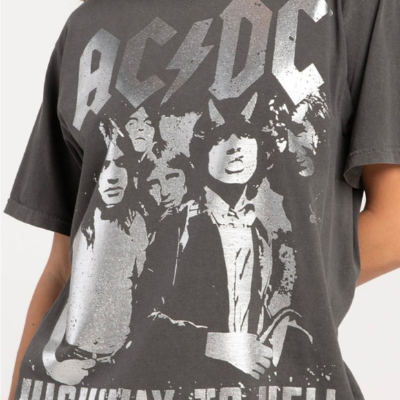AC/DC Foil Womens Boyfriend Tee size Medium - Picture 3 of 9